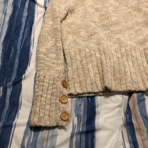 Sweater! - Picture 2 of 3